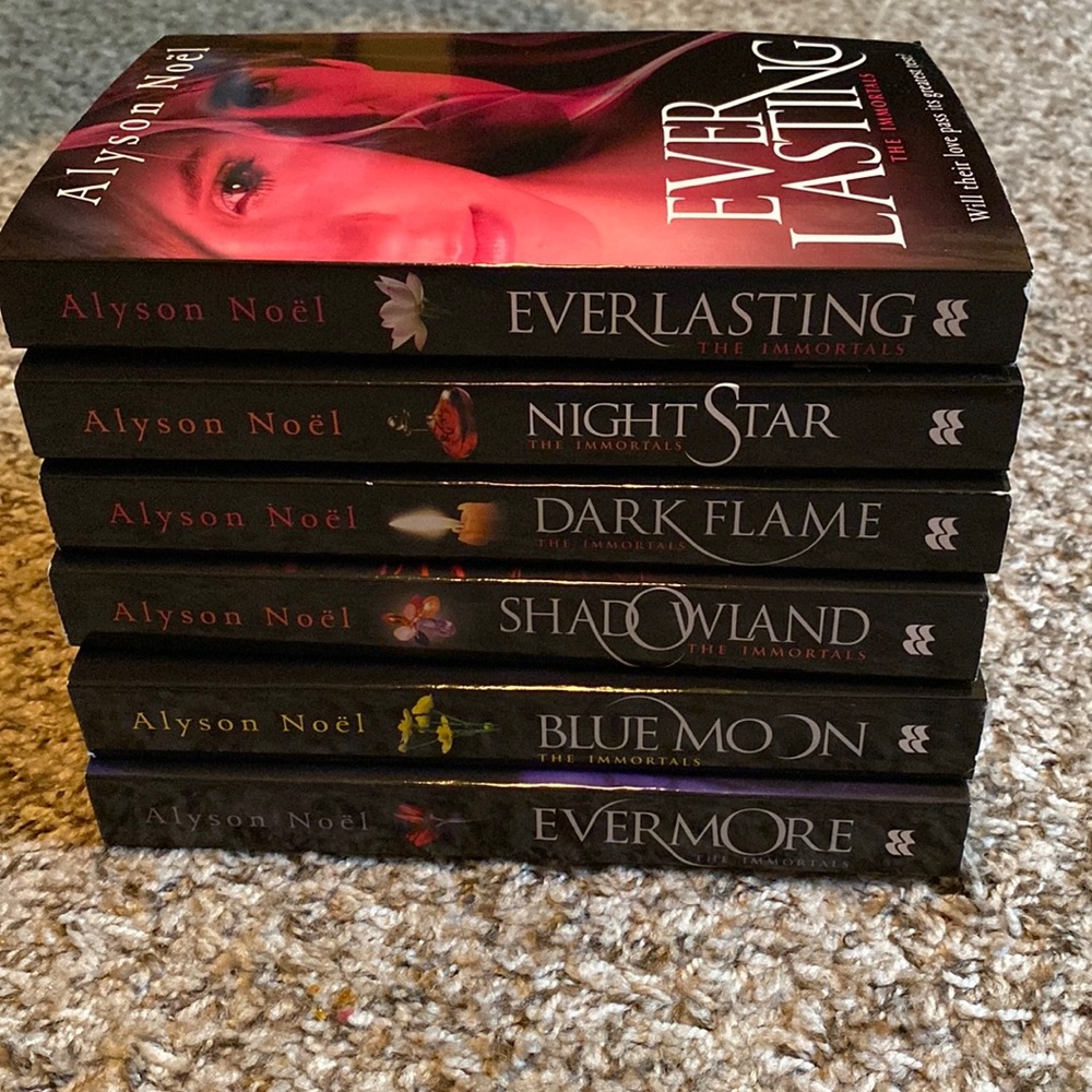 Alyson Noel Immortals Series